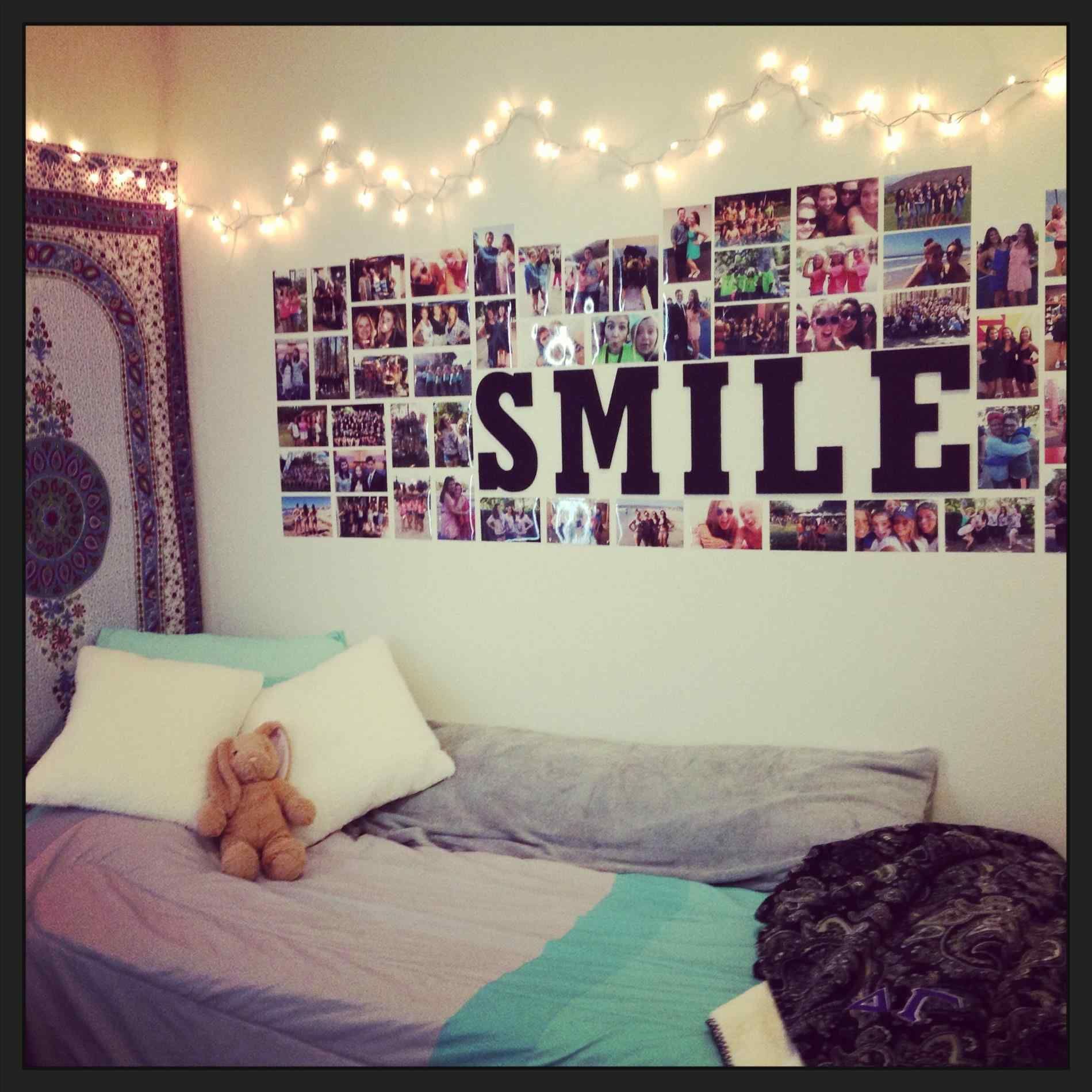 Ways To Decorate Your Bedroom In 2020 Decorate Your Room Simple